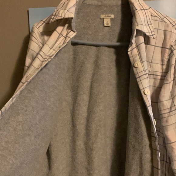 L.L. Bean Sherpa lined plaid shirt - Picture 6 of 10